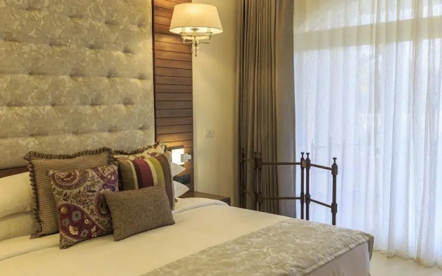 Acron Waterfront Resort