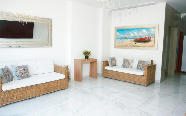 Hotel Olas del Mar