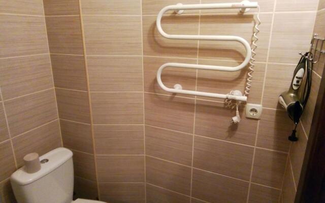 1к квартира у метро Героев труда(ТЦ Дафи, Ашан(Караван))