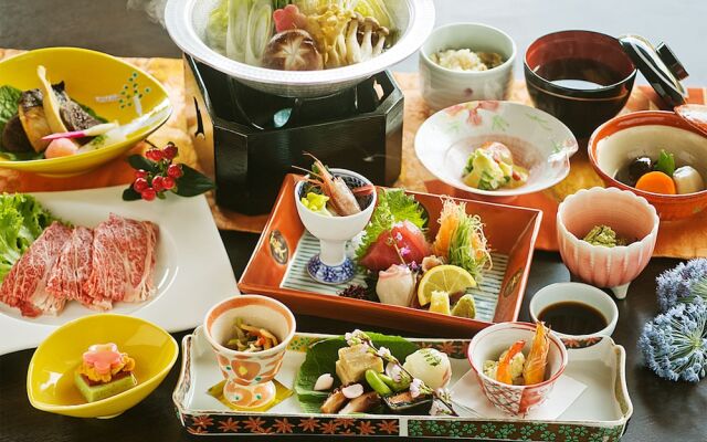 1000 Years of Tradition - Akiu Onsen Sakan
