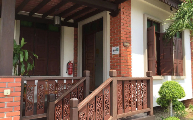 Jasmine Villa Tropical Garden