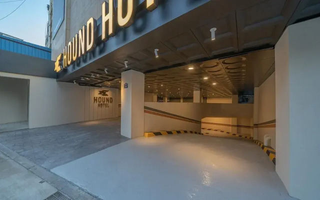 Suwon Hound Hotel