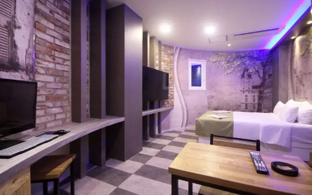 Yeongju Hotel W