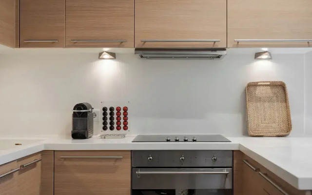 Vouliagmeni Exclusive Residence