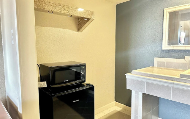 Regency Inn Fresno