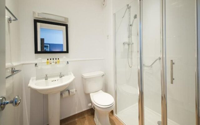 Innkeeper's Lodge Weybridge