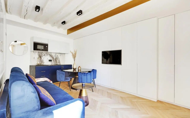 Pick A Flat's Apartment on rue Montorgueil