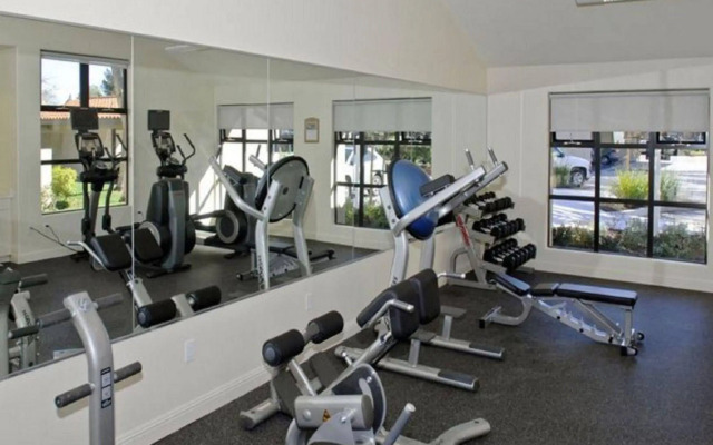 Global Luxury Suites at Villa Street