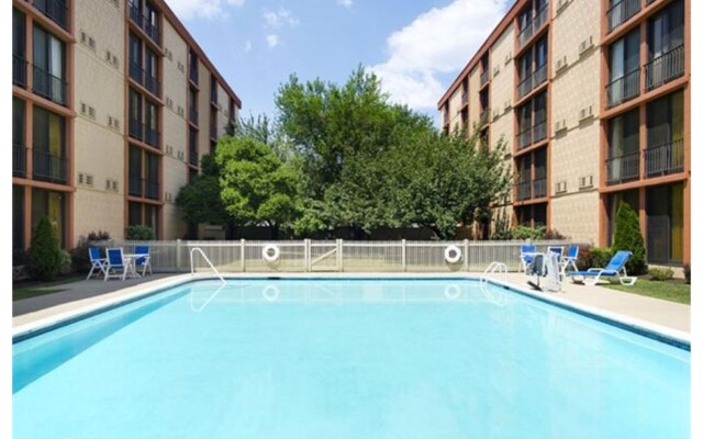 Wyndham Garden Hotel- Newark Airport