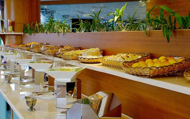 Sanya Luyi Sea View Hotel
