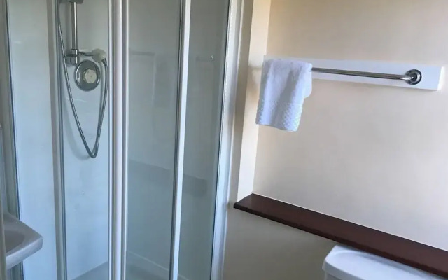 Novar Arms Hotel