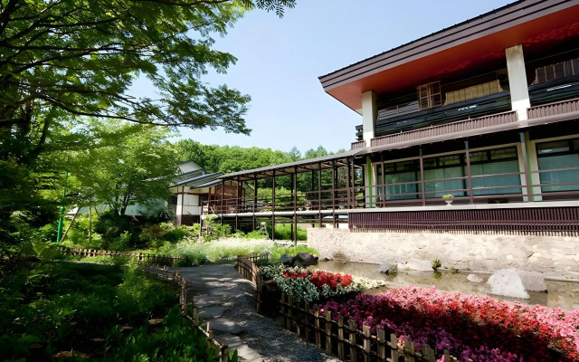 Okutone Onsen Hotel Sunbird