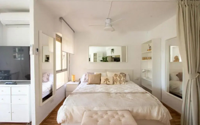 Estudio Lighthouse F 77