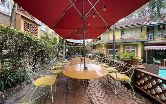 Woodmere Grand Hotel