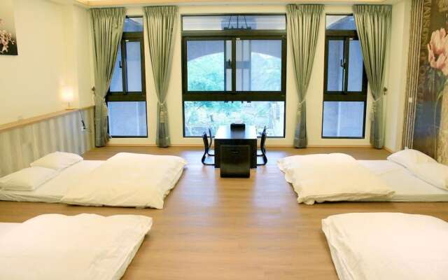 Ku Family B&B