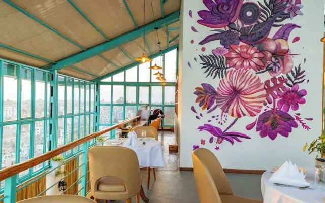 Mhendo Hotel & Studio Suites