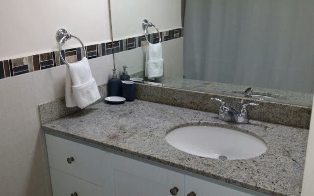 Kingsway New Kingston Guest Apartment II