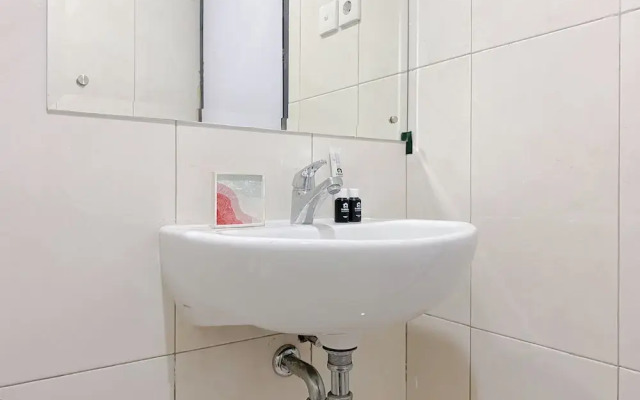 Comfortable And Restful 2Br Nifarro Park Apartment