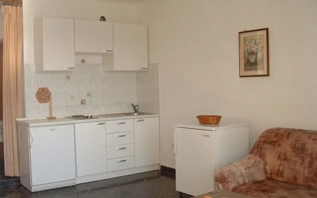 Tonka - 10 m From Beach - A2