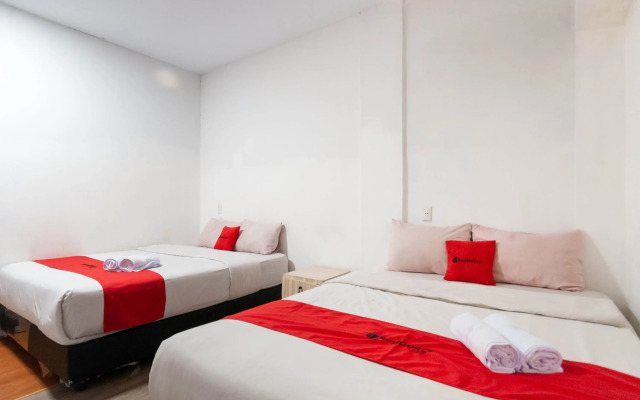 RedDoorz @ Jalan Asia Medan