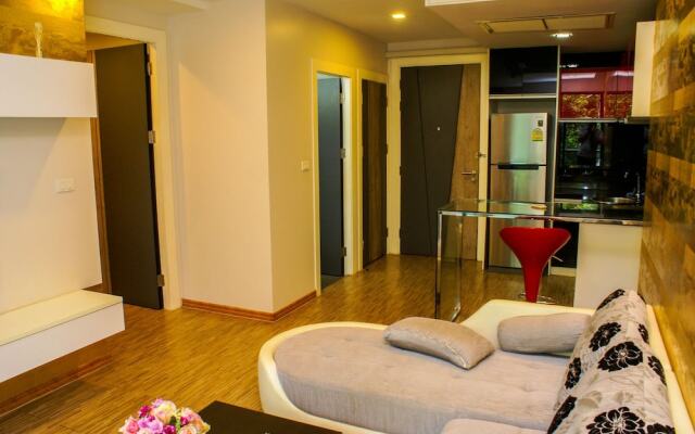 Sixty Six Pattaya Beach Road Apartment