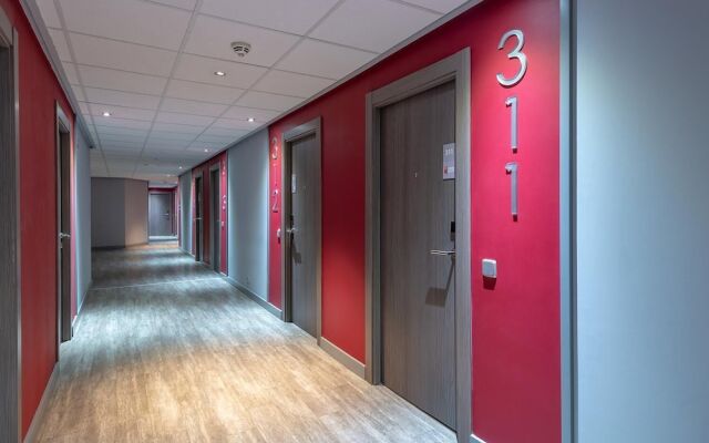 Colourful Studios In Recoletos By Allo Housing