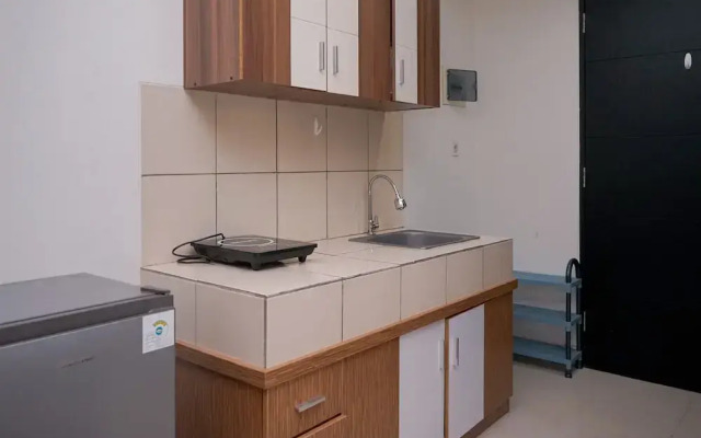 Minimalist And Spacious Studio Apartment At Paramount Skyline
