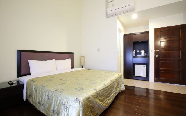 Cyuan Tang Hot Spring Hotel