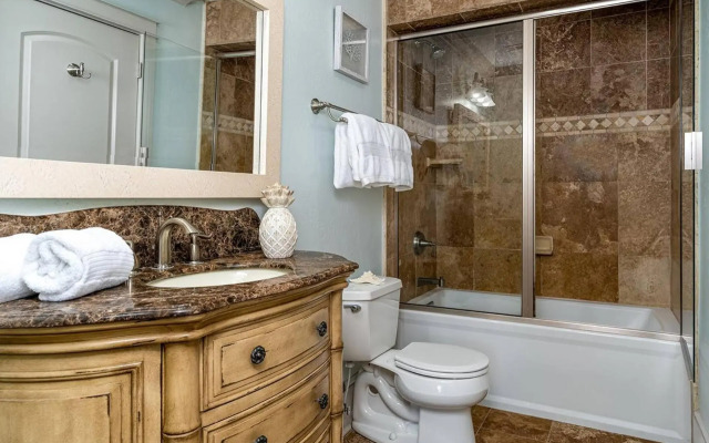 Augusta 552 - Sand Dollar Links