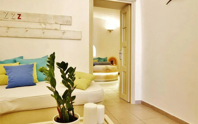 Chroma Suites