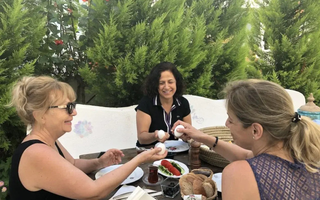 Kiraz Cicegi Butik Akyaka