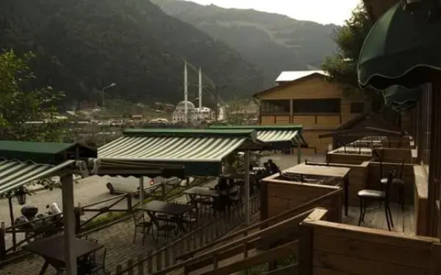 Kiyi Motel & Cafe