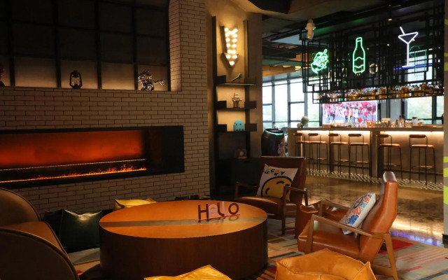 Moxy Shenzhen North Station