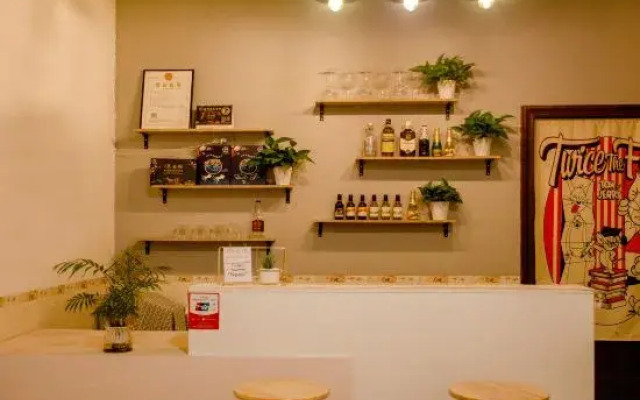 Weizhou Island Manyue Homestay (Shiluokou Beach Shop)