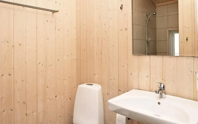 6 Person Holiday Home in Jerup