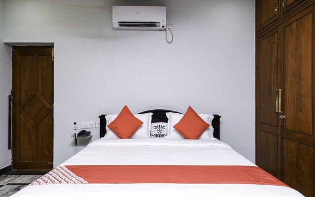 OYO 17320 Vijaya Residency