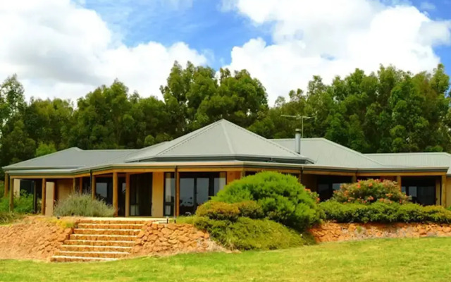 Rural Hideaway