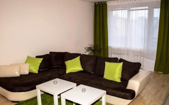 Happy Home Apartment