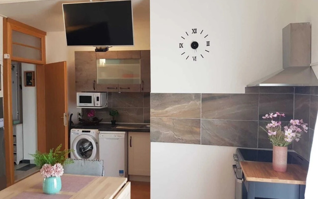 Seaview Apartment Kia by Litto