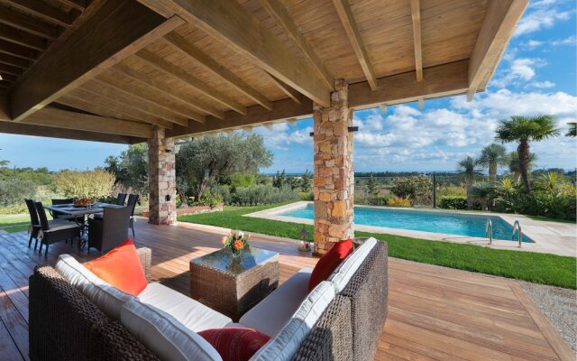 Blue & Green Villa