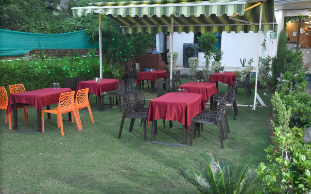 Hotel Taj Stay Agra