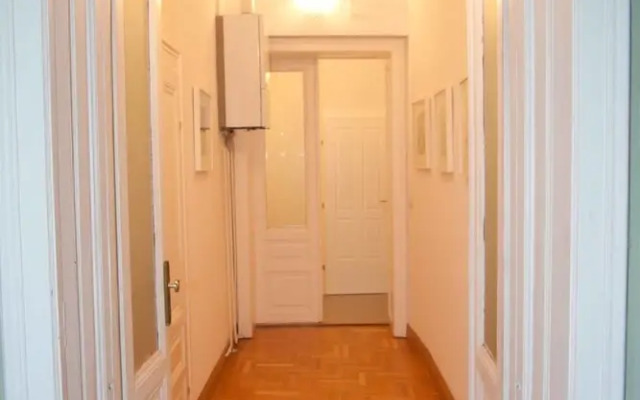 Raisa Apartments