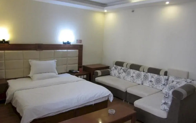 Yangguang Xinyue Business Hotel