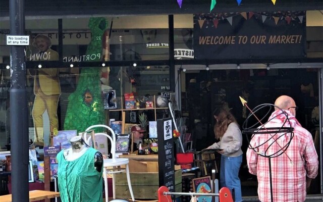 Higgihaus at 3b Cheltenham Lane Bristol