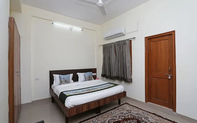 Oyo 9878 Home Cozy Stay Geetanjali Hospital