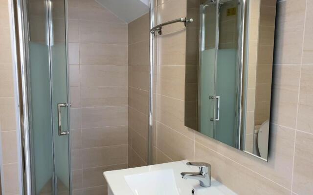 Skol 617 Beachfront Two-bedrooms Duplex With Sea Views