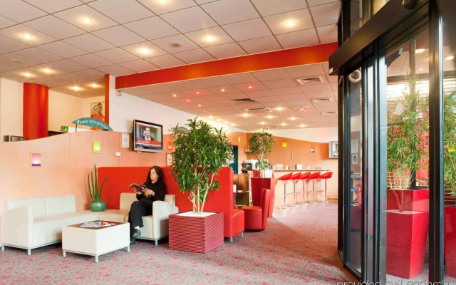ibis Paris Pantin Eglise