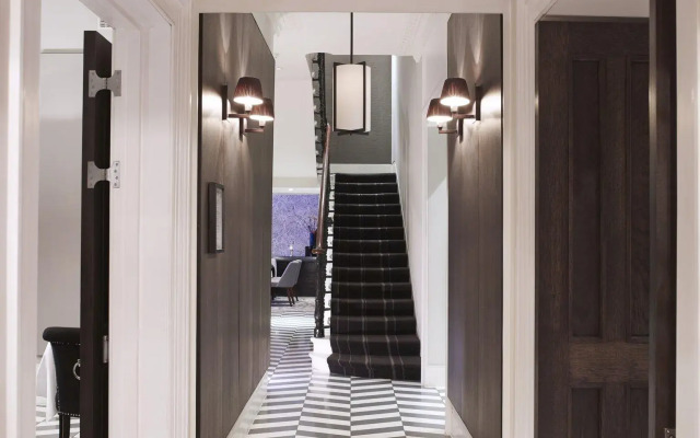 Eccleston Square Hotel