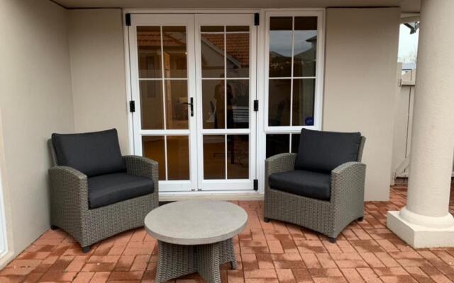 TAURANGA CITY CBD 5TH AVE Elegant Entire Home