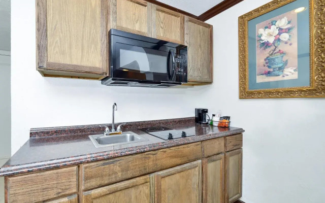 Americas Best Value Inn & Suites Brenham